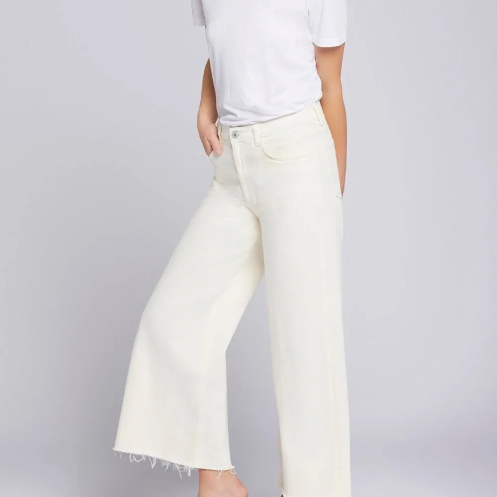 Current/Elliott Women's The Dusty in limestone size 30 - Picture 3 of 7